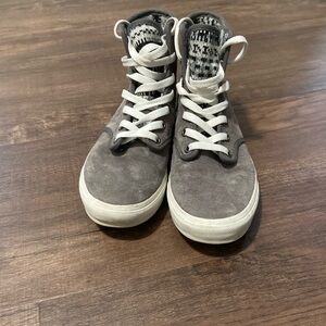 Vans Gray High-Top Suede women’s Sneakers Sz 7.5